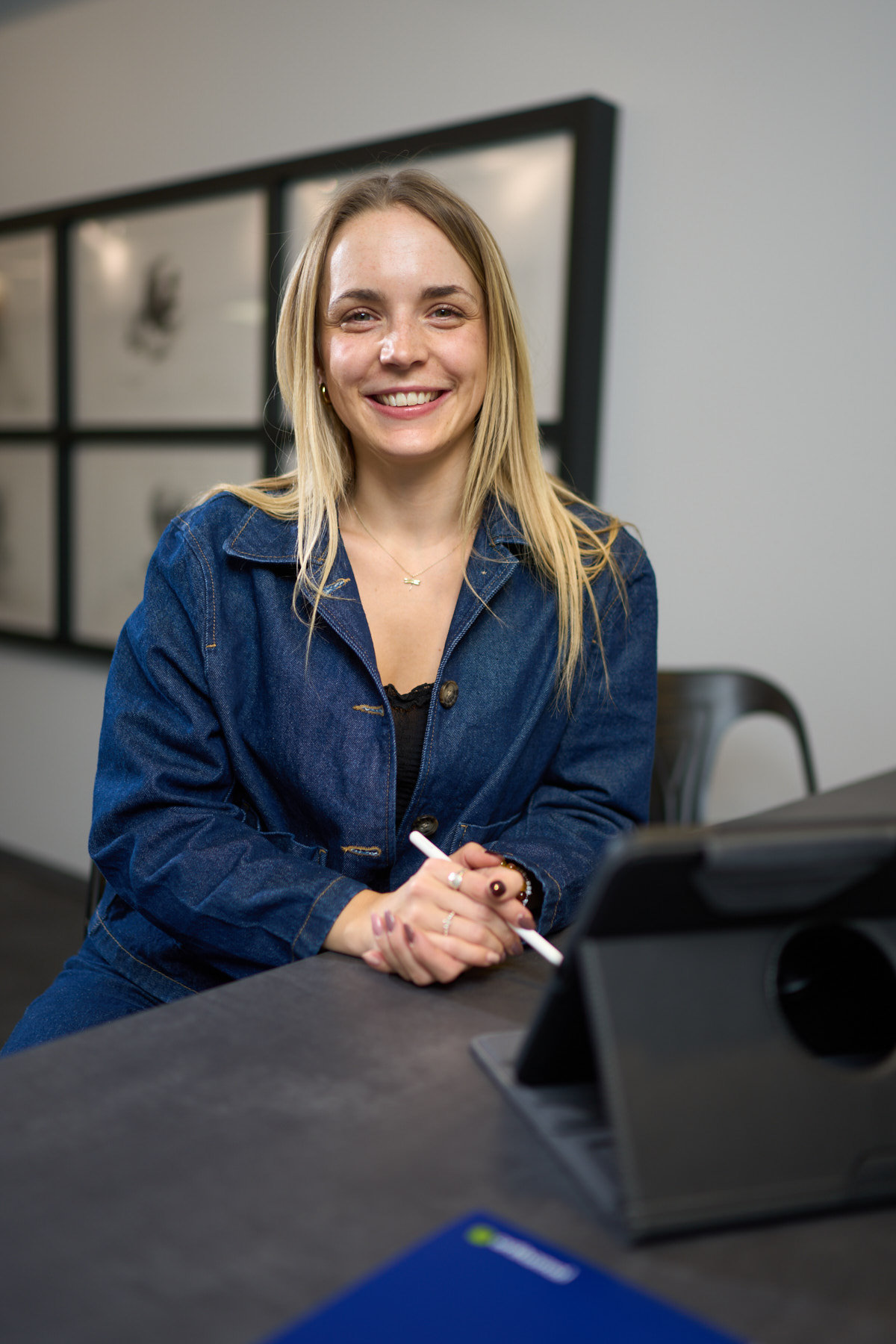 Business Fotograf Köln: Mitarbeiter Portrait Office Lifestyle