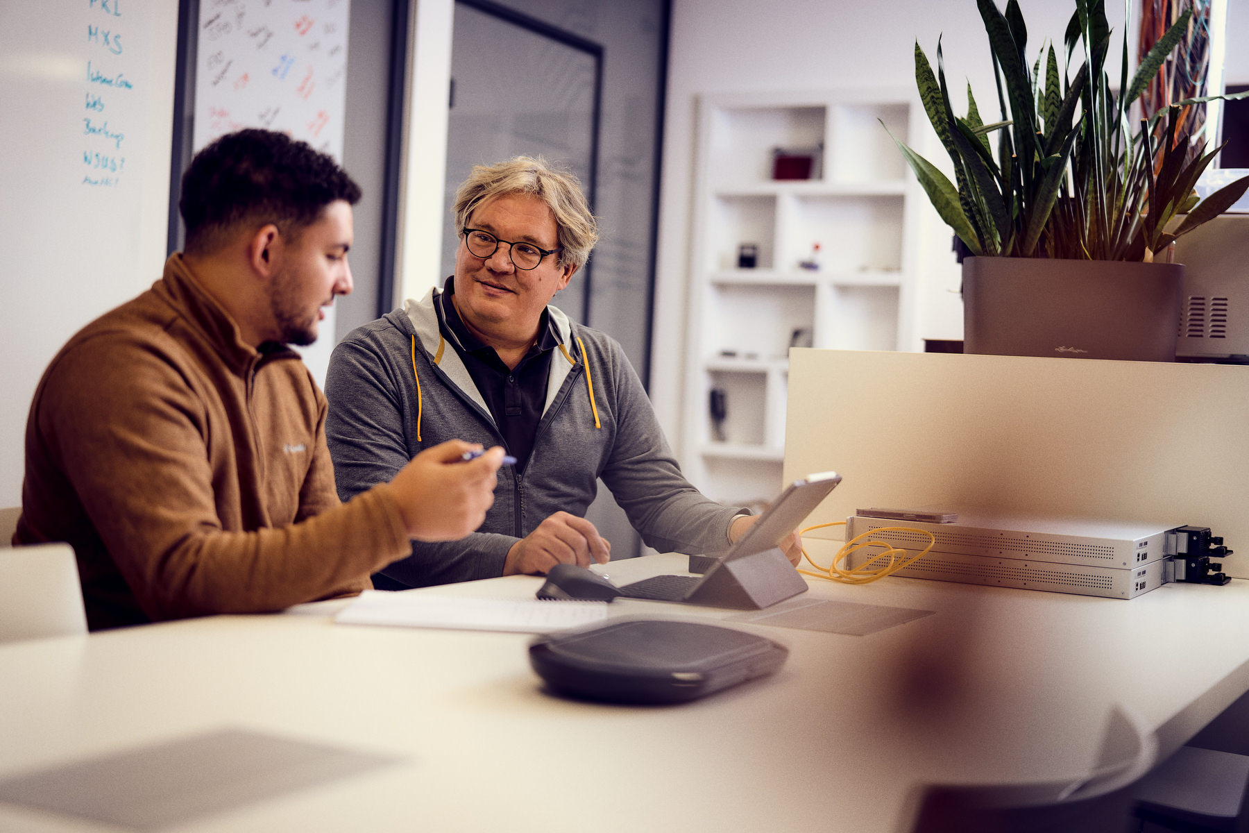 Business Fotograf Köln: Authentischer Agenturalltag